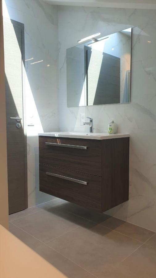 Appartement Laudon Sévrier Exteriör bild