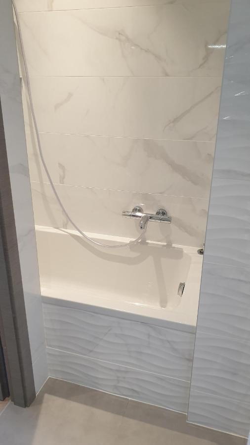 Appartement Laudon Sévrier Exteriör bild
